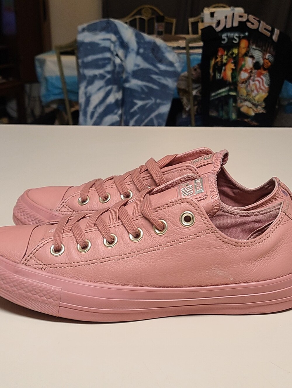 Converse Leather Chuck Taylor All Star low top sneakers size 8 - Picture 5 of 9